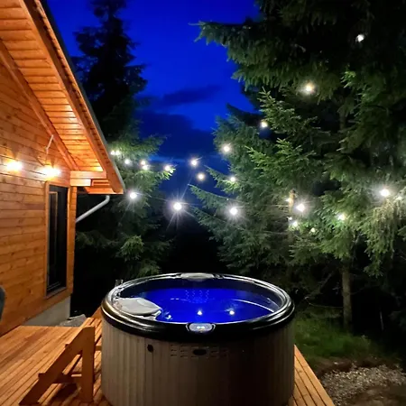 Forestia - Modern With Hot Tub And Sauna * Dealu Negru